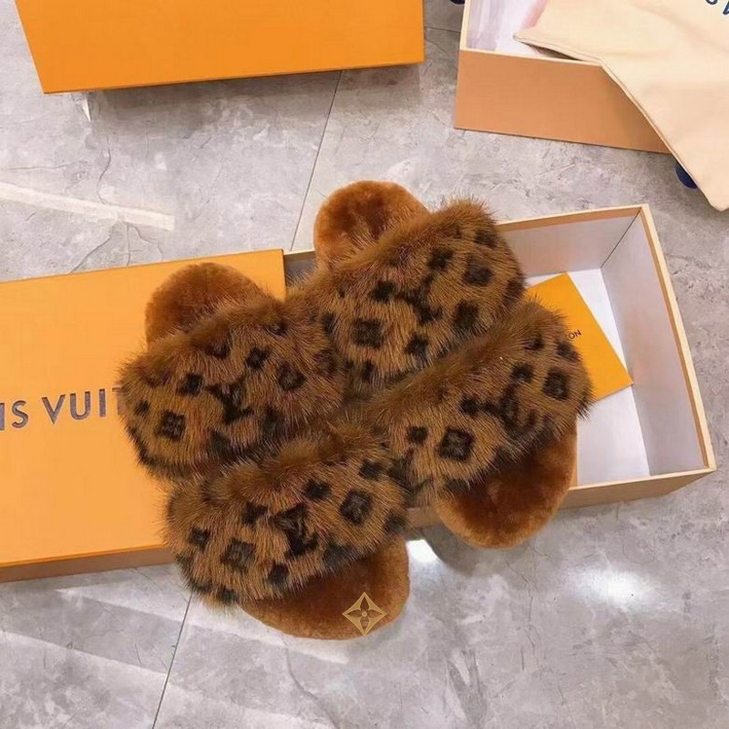 LV Women's Slippers 177